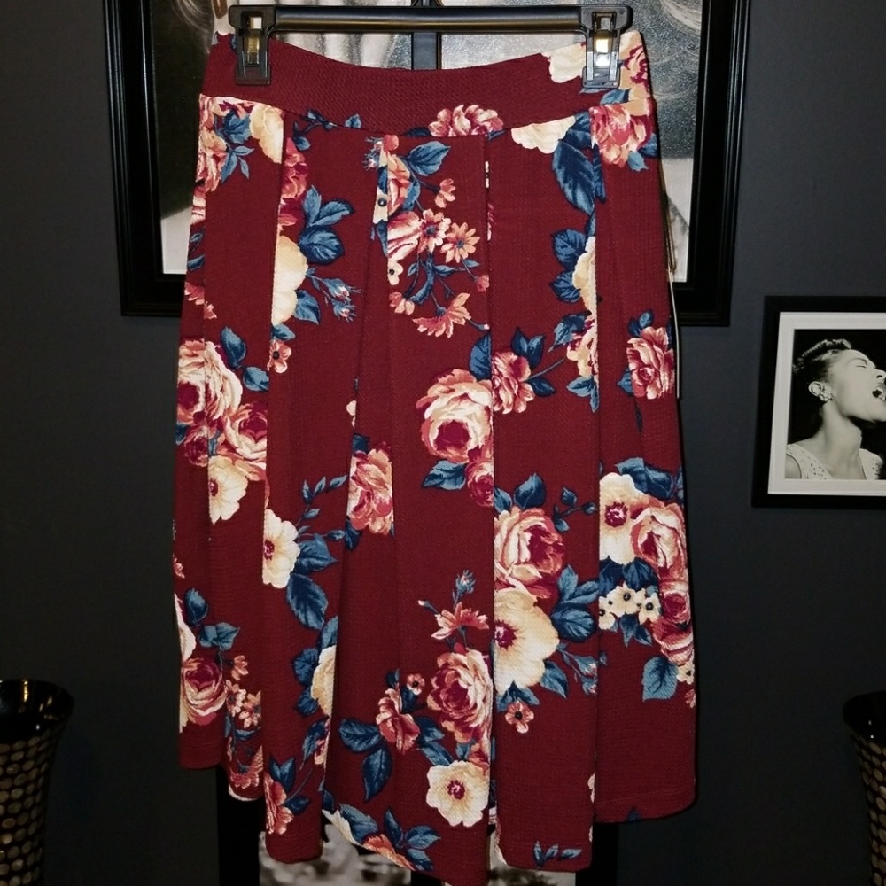 Ladies Skirt